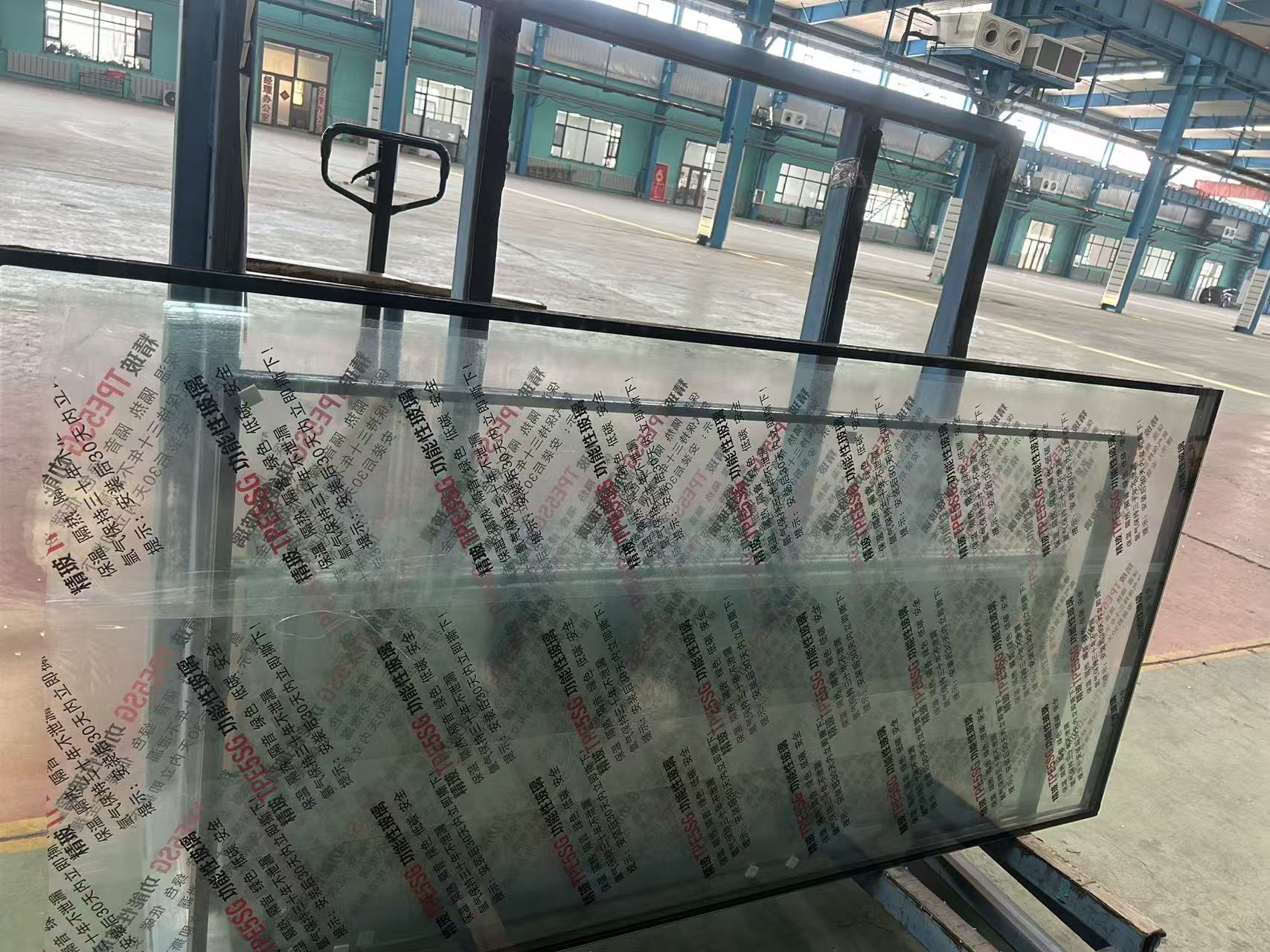 包头市玻璃源头工厂彩轴玻璃 - 价格